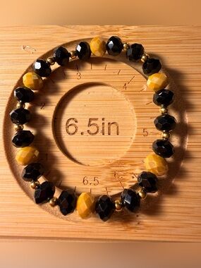 Faceted Black and Mustard Yellow Beaded Stretch Bracelet